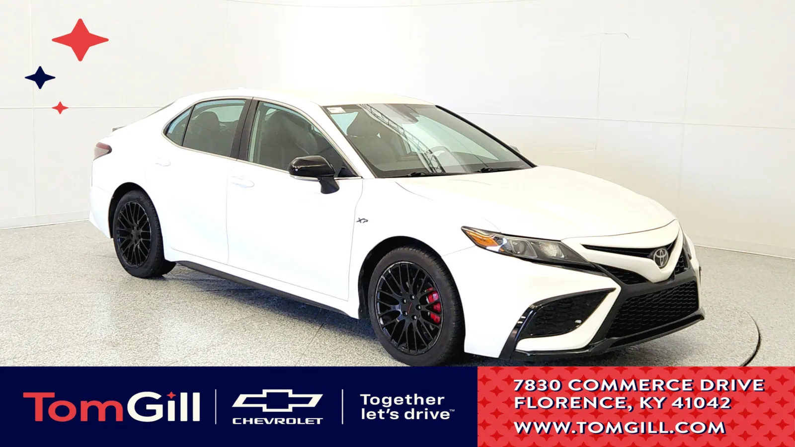 White 2023 Toyota Camry SE for sale in Florence, KY