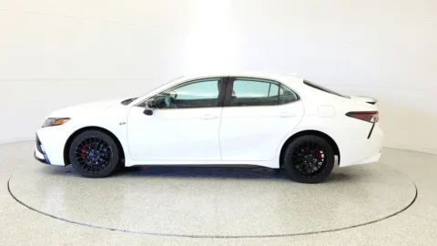More photos of 2023 Toyota Camry SE at Tom Gill Chevrolet, KY