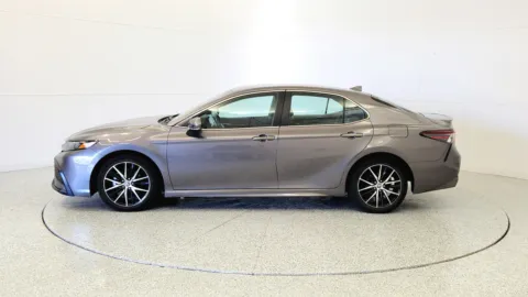 More photos of 2023 Toyota Camry SE at Tom Gill Chevrolet, KY