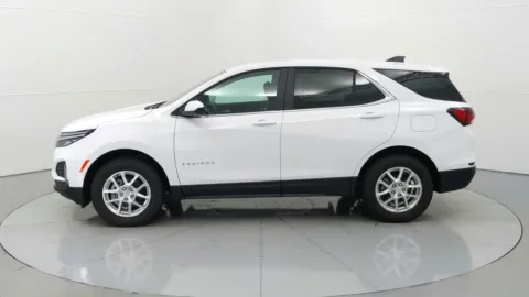 More photos of 2022 Chevrolet Equinox LT at Tom Gill Chevrolet, KY