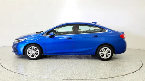 More photos of 2017 Chevrolet Cruze LT at Tom Gill Chevrolet, KY