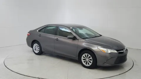 Gray 2016 Toyota Camry XLE for sale in Florence, KY
