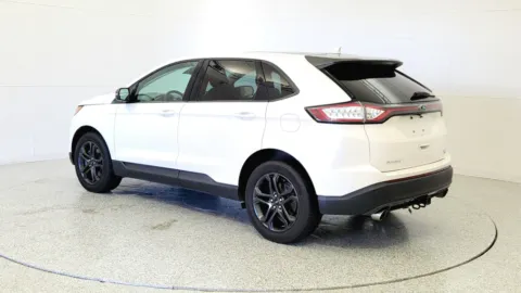 More photos of 2018 Ford Edge SEL at Tom Gill Chevrolet, KY