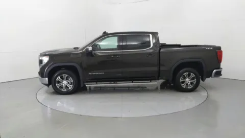 More photos of 2020 GMC Sierra 1500 SLE at Tom Gill Chevrolet, KY