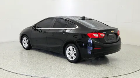 More photos of 2019 Chevrolet Cruze LT at Tom Gill Chevrolet, KY