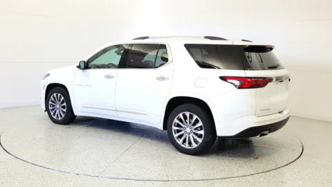 More photos of 2022 Chevrolet Traverse Premier at Tom Gill Chevrolet, KY