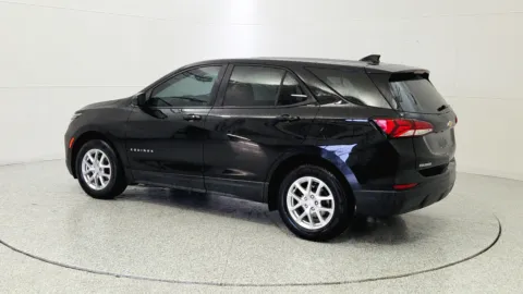 More photos of 2023 Chevrolet Equinox LS at Tom Gill Chevrolet, KY