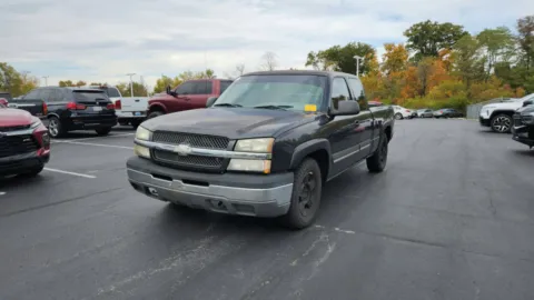 More photos of 2004 Chevrolet Silverado 1500 at Tom Gill Chevrolet, KY