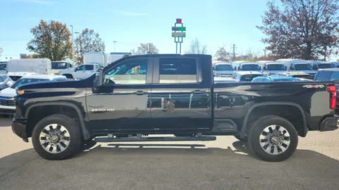 More photos of 2024 Chevrolet Silverado 2500HD Custom at Tom Gill Chevrolet, KY