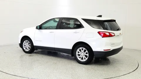More photos of 2021 Chevrolet Equinox LS at Tom Gill Chevrolet, KY