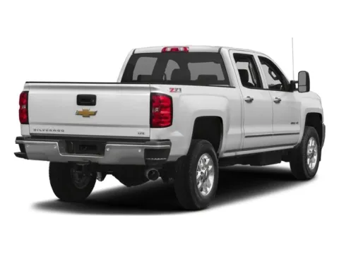 More photos of 2017 Chevrolet Silverado 2500HD LTZ at Tom Gill Chevrolet, KY