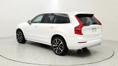 More photos of 2021 Volvo XC90 Momentum at Tom Gill Chevrolet, KY