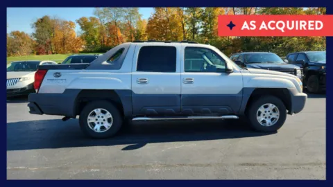 Silver 2004 Chevrolet Avalanche Z71 for sale in Florence, KY
