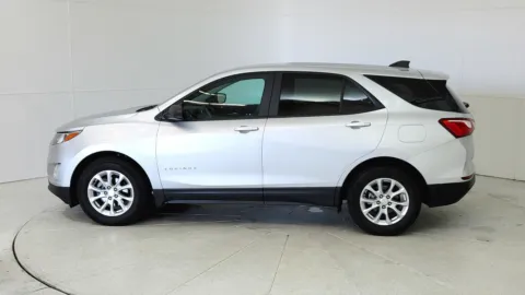 More photos of 2021 Chevrolet Equinox LS at Tom Gill Chevrolet, KY