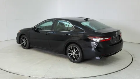 More photos of 2021 Toyota Camry SE Nightshade at Tom Gill Chevrolet, KY