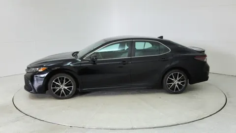 More photos of 2021 Toyota Camry SE Nightshade at Tom Gill Chevrolet, KY