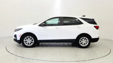 More photos of 2022 Chevrolet Equinox LS at Tom Gill Chevrolet, KY