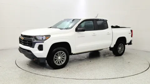 Another view of 2024 Chevrolet Colorado 4WD LT for sale in Florence, KY at Tom Gill Chevrolet