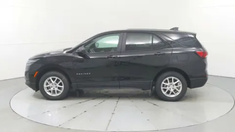 More photos of 2023 Chevrolet Equinox LS at Tom Gill Chevrolet, KY