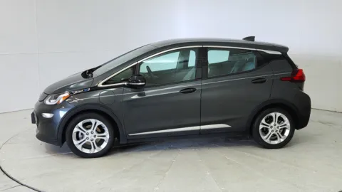 More photos of 2021 Chevrolet Bolt EV LT at Tom Gill Chevrolet, KY