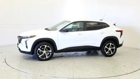 More photos of 2024 Chevrolet Trax 1RS at Tom Gill Chevrolet, KY