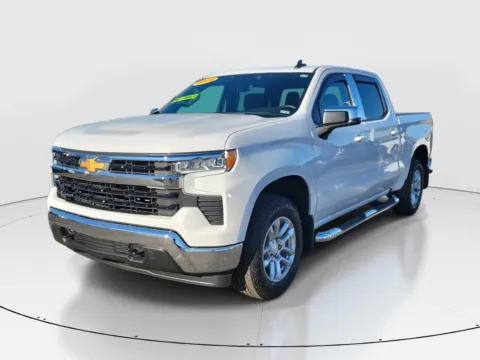 Photos of 2024 Chevrolet Silverado 1500 LT for sale in Hamilton, OH at Tom Gill Buick GMC
