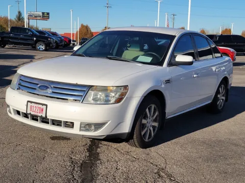 More photos of 2008 Ford Taurus SEL at Tom Gill Buick GMC, OH