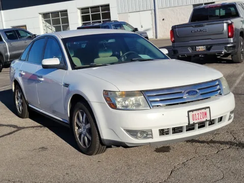 Photos of 2008 Ford Taurus SEL for sale in Hamilton, OH at Tom Gill Buick GMC