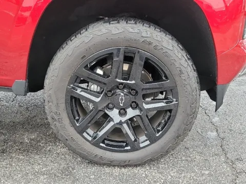 More photos of 2024 Chevrolet Colorado 4WD Z71 at Tom Gill Buick GMC, OH