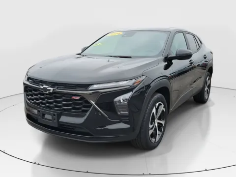 Photos of 2024 Chevrolet Trax 1RS for sale in Hamilton, OH at Tom Gill Buick GMC