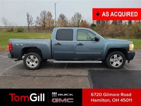 Gray 2008 Chevrolet Silverado 1500 LT w/1LT for sale in Hamilton, OH