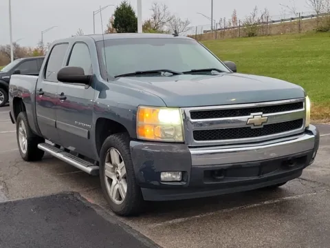 Photos of 2008 Chevrolet Silverado 1500 LT w/1LT for sale in Hamilton, OH at Tom Gill Buick GMC