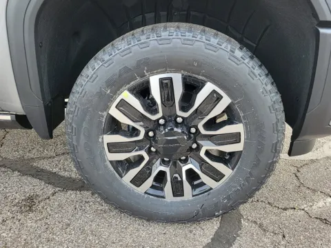 More photos of 2026 GMC Sierra 2500HD Denali Ultimate at Tom Gill Buick GMC, OH