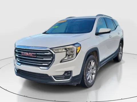 Photos of 2024 GMC Terrain SLT for sale in Hamilton, OH at Tom Gill Buick GMC