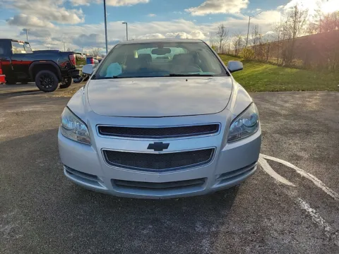 Another view of 2009 Chevrolet Malibu LT w/2LT for sale in Hamilton, OH at Tom Gill Buick GMC