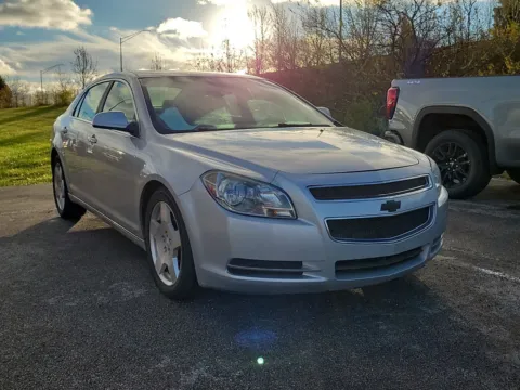 Photos of 2009 Chevrolet Malibu LT w/2LT for sale in Hamilton, OH at Tom Gill Buick GMC