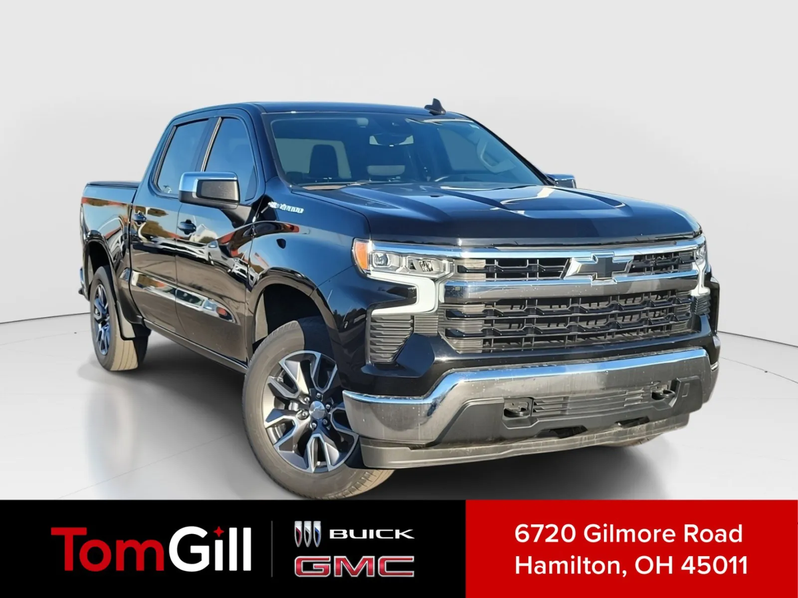 Black 2022 Chevrolet Silverado 1500 LT for sale in Hamilton, OH