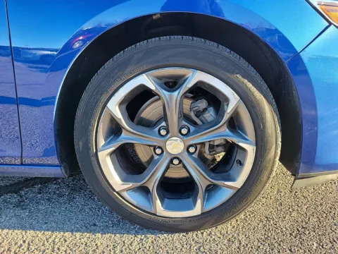 More photos of 2023 Chevrolet Malibu LT at Tom Gill Buick GMC, OH