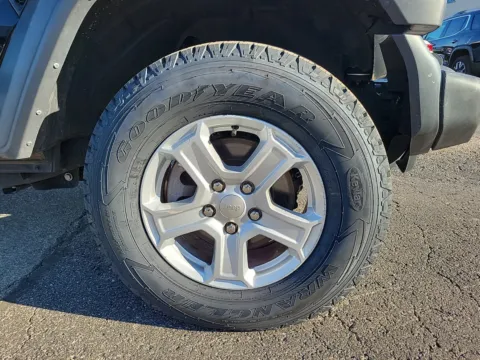 More photos of 2021 Jeep Wrangler Unlimited Sport S at Tom Gill Buick GMC, OH