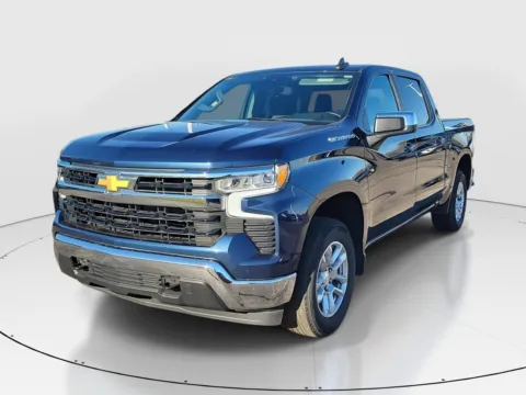 Photos of 2022 Chevrolet Silverado 1500 LT for sale in Hamilton, OH at Tom Gill Buick GMC