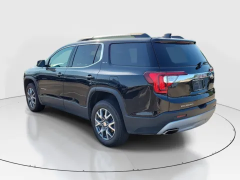 Another view of 2023 GMC Acadia SLT for sale in Hamilton, OH at Tom Gill Buick GMC