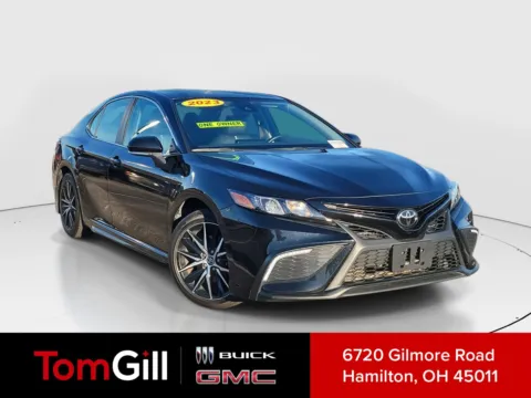 Black 2023 Toyota Camry SE for sale in Hamilton, OH