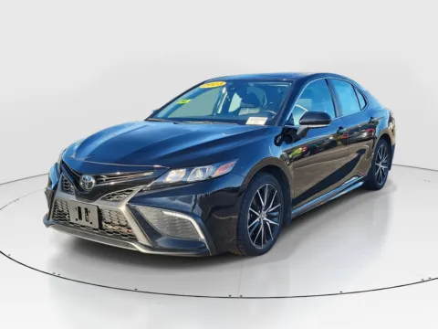 Photos of 2023 Toyota Camry SE for sale in Hamilton, OH at Tom Gill Buick GMC