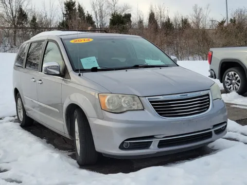 Photos of 2014 Chrysler Town & Country Touring-L for sale in Hamilton, OH at Tom Gill Buick GMC