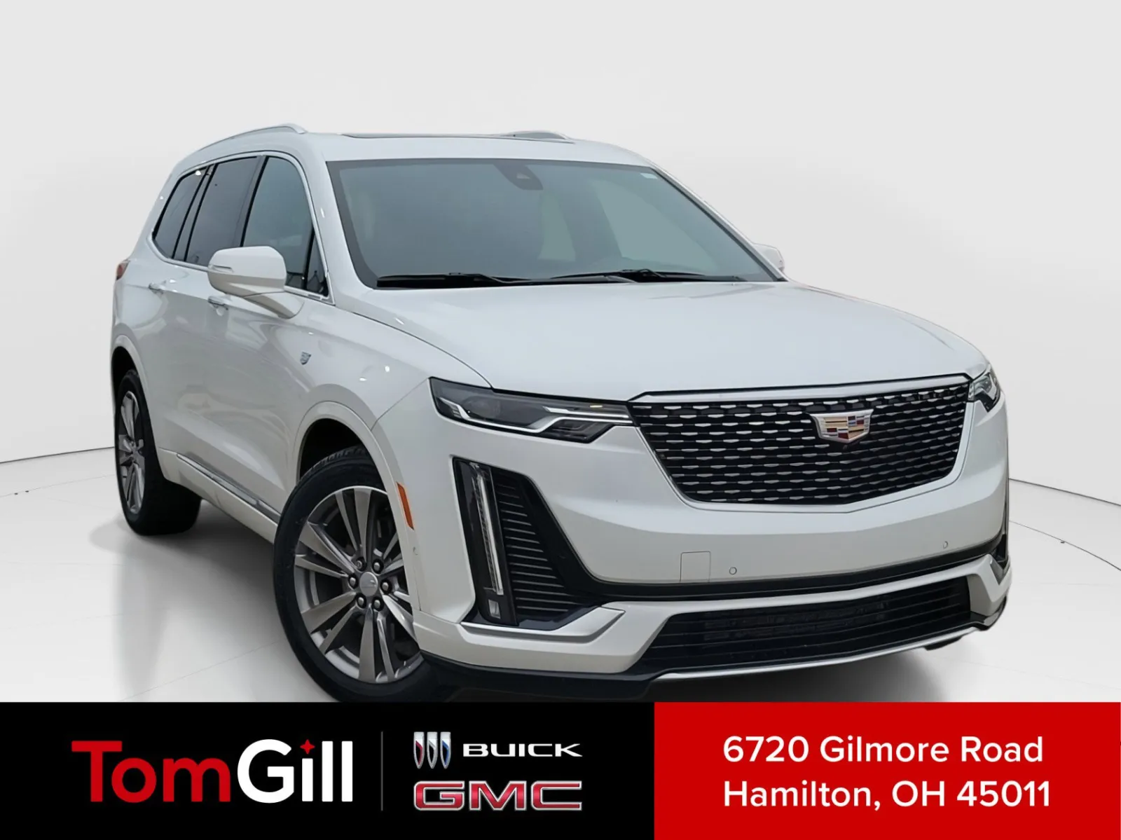 White 2022 Cadillac XT6 Premium Luxury for sale in Hamilton, OH