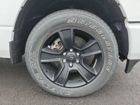 More photos of 2021 Ram 1500 Big Horn at Tom Gill Buick GMC, OH