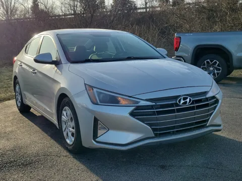 Photos of 2019 Hyundai Elantra SE for sale in Hamilton, OH at Tom Gill Buick GMC