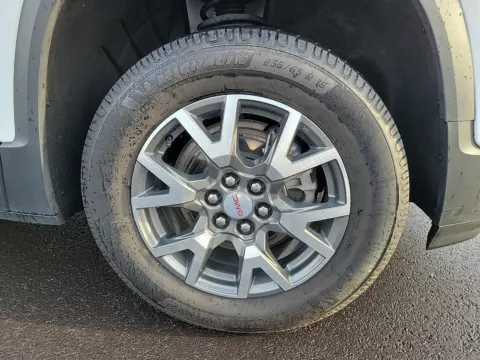 More photos of 2023 GMC Acadia SLE at Tom Gill Buick GMC, OH