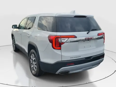 Another view of 2023 GMC Acadia SLE for sale in Hamilton, OH at Tom Gill Buick GMC