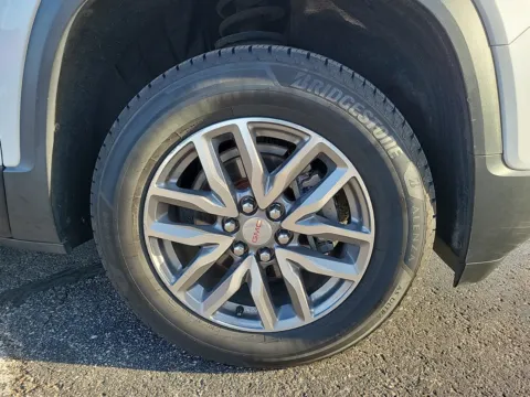 More photos of 2019 GMC Acadia SLE at Tom Gill Buick GMC, OH